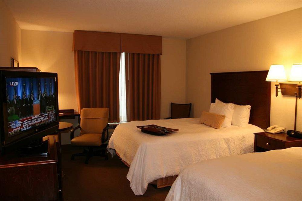 Hampton Inn & Suites Oxford-Anniston Exterior photo