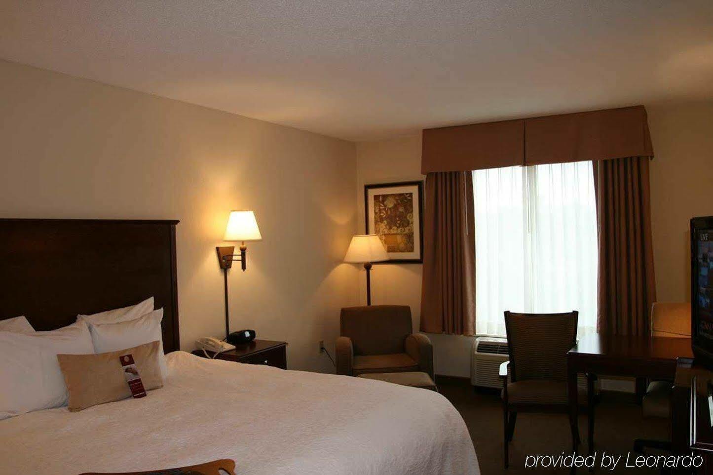 Hampton Inn & Suites Oxford-Anniston Exterior photo